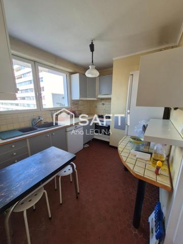 Grand 5 pièces lumineux avec extérieurs – idéal famille à Rillieux-la-Pape