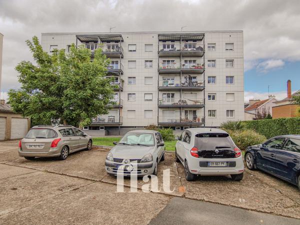 T2bis / T3 possible | Architecte d'intérieur | Aperçu Loire | Immeuble BBC | Balcon | Parking