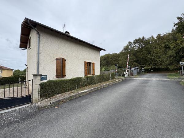 À vendre - Maison individuelle, 3 pièces située à Terrasson-Lavilledieu (24120)