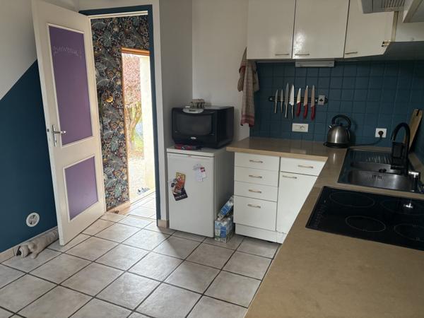 À vendre - Maison individuelle, 3 pièces située à Terrasson-Lavilledieu (24120)