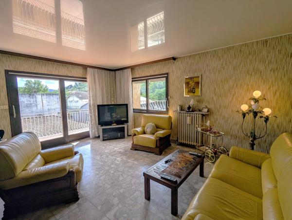 Ensemble immobilier à fort potentiel de valorisation – Bédarieux