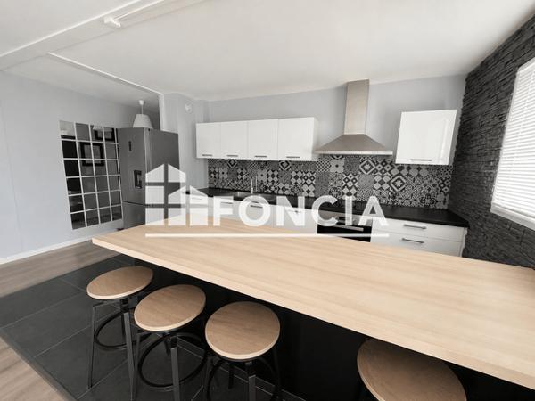 Location Appartement 3 pièces 67.62 m² - 19 AVENUE DES GLIERES Annemasse 74100