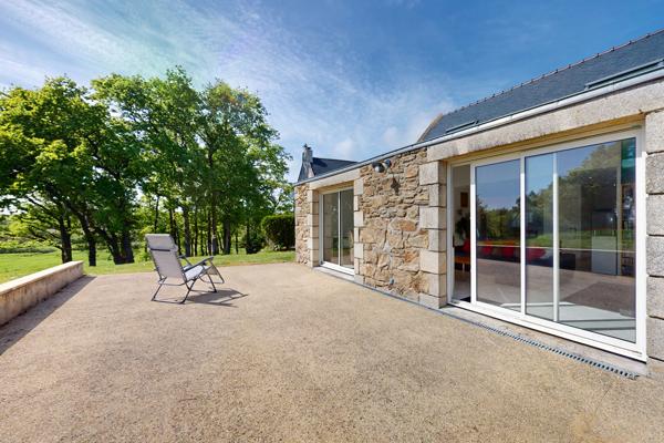 Morbihan, Surzur,  Propriété 12 pieces dont 2 Maisons 