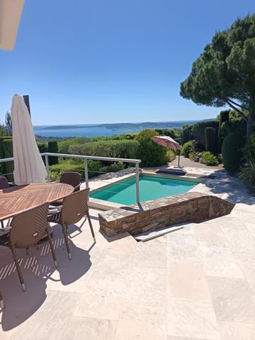 Grimaud (83310) villa d'architecte vue mer Grimaud