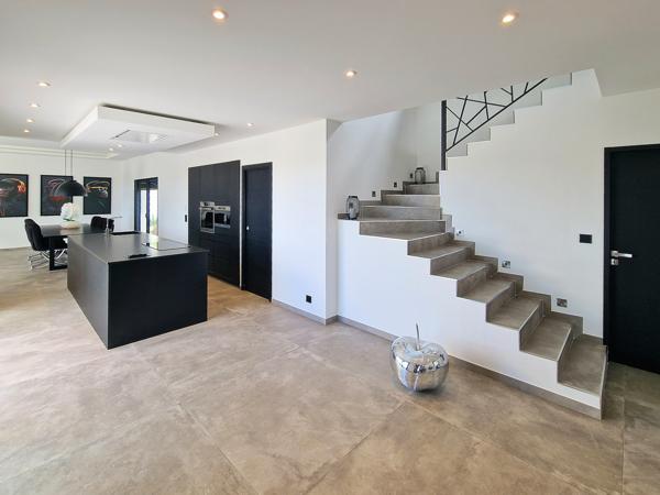 Draguignan (83300) Belle Villa contemporaine