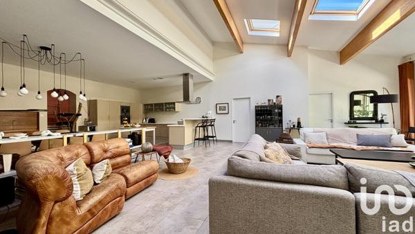 Maison à vendre 4 pièces 182 m² Aubenas