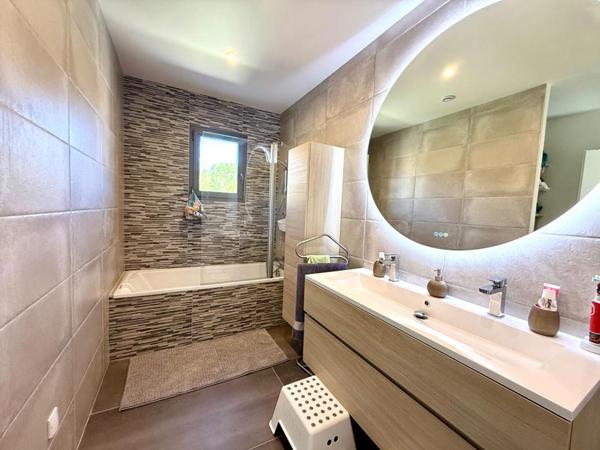 Magnifique villa 140m² avec piscine