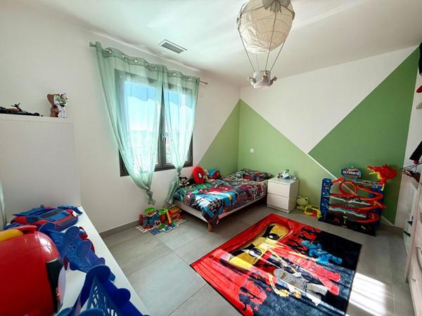 Magnifique villa 140m² avec piscine