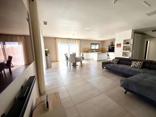 Magnifique villa 140m² avec piscine