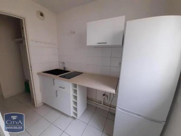 Appartement à louer 2 pièces 48m² Forbach (57600)