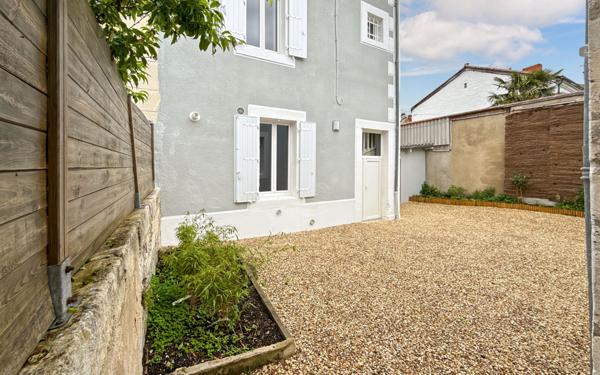 Maison à vendre    5 pièces • 125 m2 Périgueux