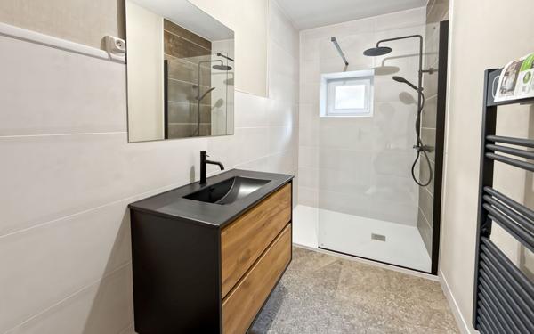 Maison à vendre    5 pièces • 125 m2 Périgueux