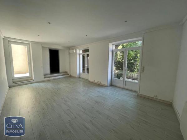 Maison à louer 4 pièces 87.65m² Nîmes (30000)