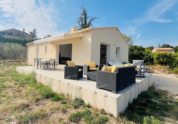 Apt (84400) EXCLUSIVITÉ ! Villa contemporaine de plain-pied avec vue panoramique exceptionnelle Apt (84400)