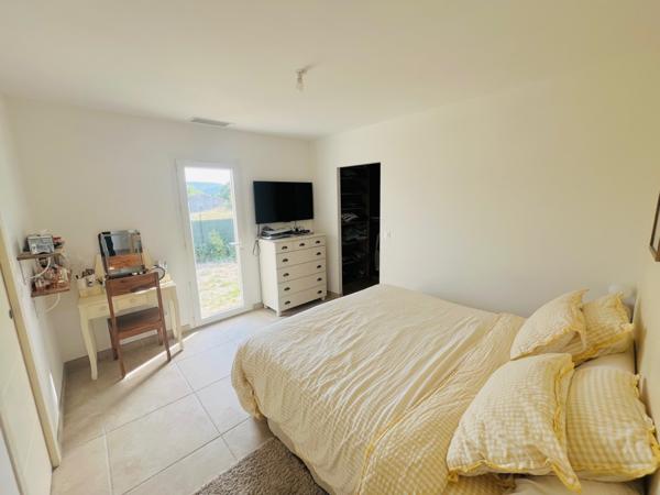 Apt (84400) EXCLUSIVITÉ ! Villa contemporaine de plain-pied avec vue panoramique exceptionnelle Apt (84400)