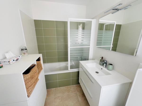 Apt (84400) EXCLUSIVITÉ ! Villa contemporaine de plain-pied avec vue panoramique exceptionnelle Apt (84400)