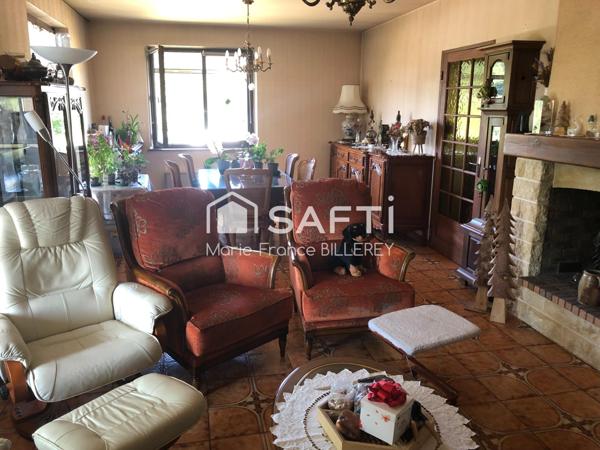 Fort potentiel pour cette maison de 130 m² au coeur d'un village recherché