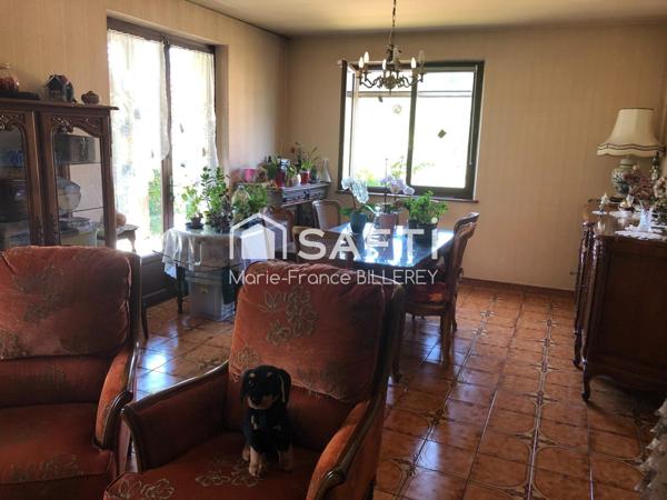 Fort potentiel pour cette maison de 130 m² au coeur d'un village recherché