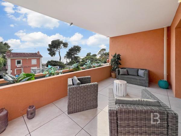 Eze Bord de mer, 2 pièces Dernier Etage Vue Mer avec Terrasse