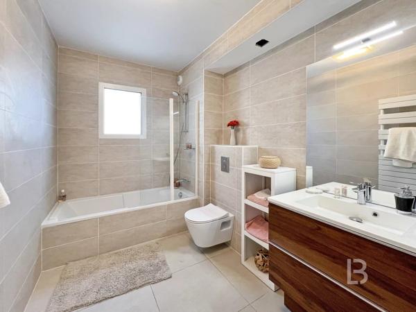 Eze Bord de mer, 2 pièces Dernier Etage Vue Mer avec Terrasse