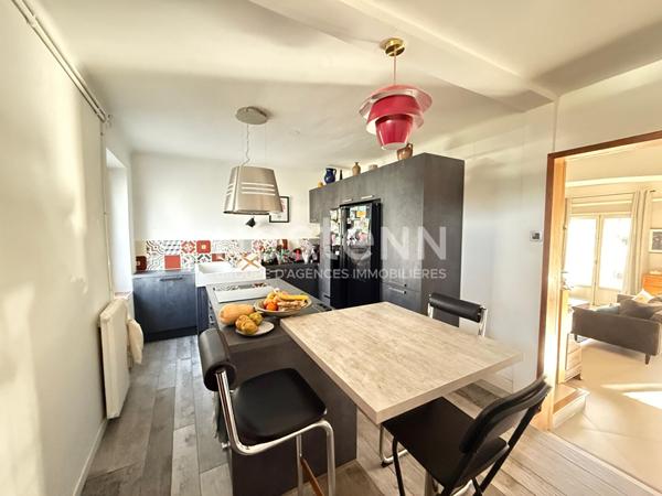 Maison Bouc Bel Air 5 pièce(s) 110.70 m2, 4 chambres, grand séjour, cuisine indépendante, jardin, remise