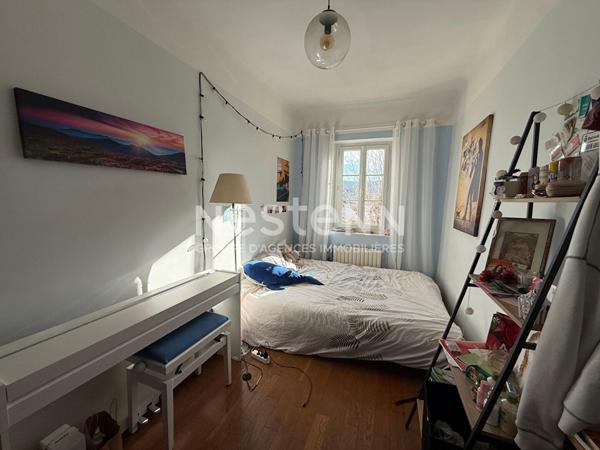 Maison Bouc Bel Air 5 pièce(s) 110.70 m2, 4 chambres, grand séjour, cuisine indépendante, jardin, remise