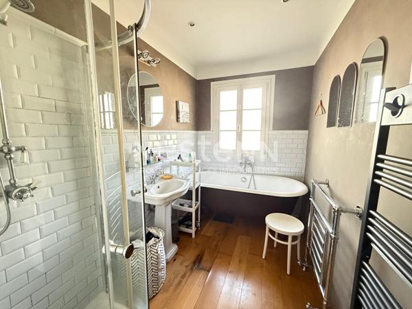 Maison Bouc Bel Air 5 pièce(s) 110.70 m2, 4 chambres, grand séjour, cuisine indépendante, jardin, remise