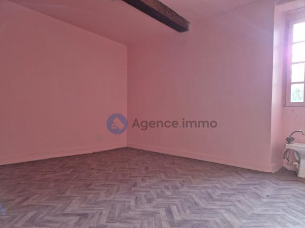 À vendre - Maison traditionnelle, 4 pièces située à Oloron-Sainte-Marie (64400)