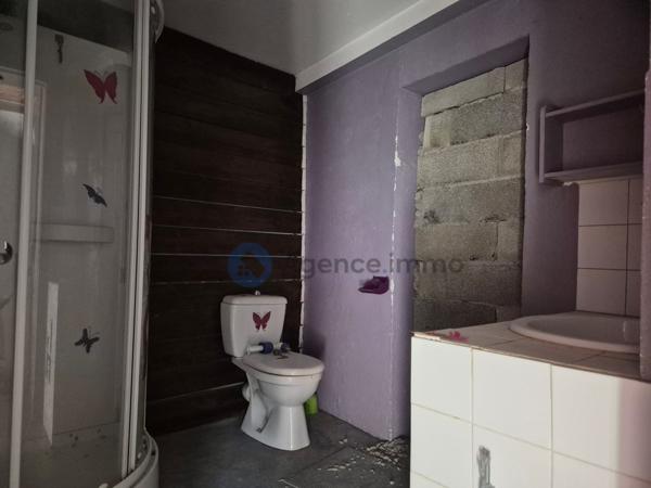 À vendre - Maison traditionnelle, 4 pièces située à Oloron-Sainte-Marie (64400)