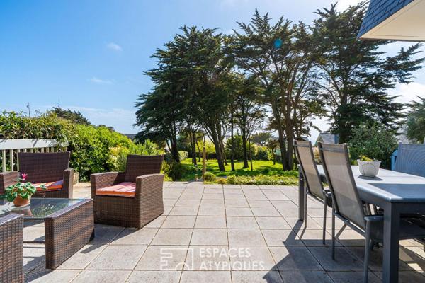 Maison d’architecte vue mer avec piscine et jardin de pins à vendre au Pouliguen