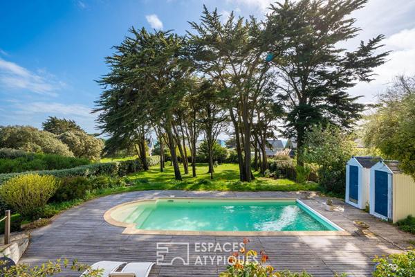 Maison d’architecte vue mer avec piscine et jardin de pins à vendre au Pouliguen
