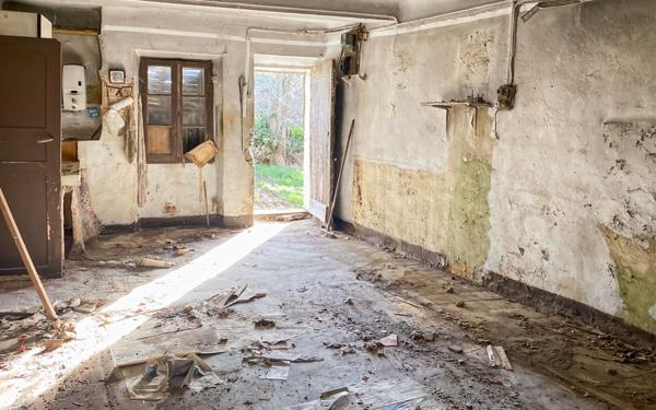 Maison à vendre    3 pièces •  Oraison