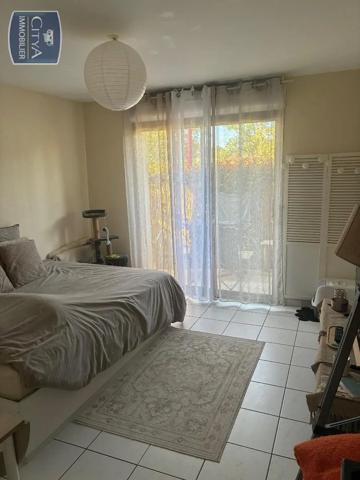 Appartement à louer 1 pièce 22.63m² Niort (79000)