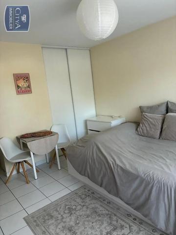 Appartement à louer 1 pièce 22.63m² Niort (79000)