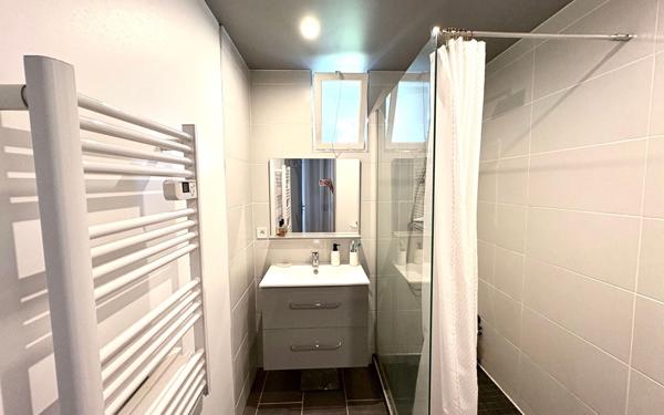 Appartement à vendre    3 pièces • 50 m2 Bayonne