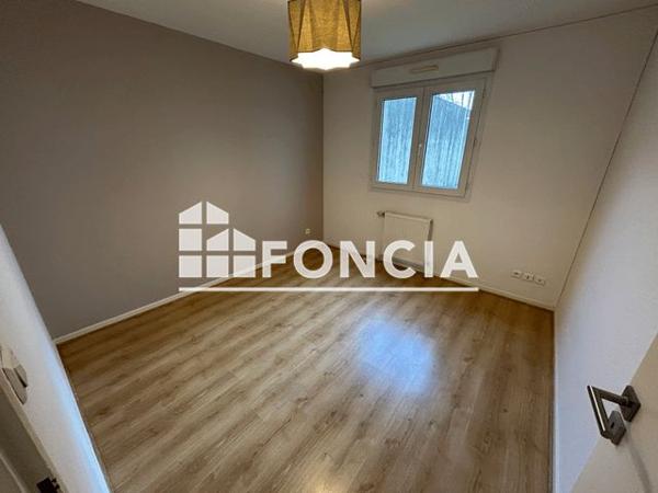 Location Appartement 3 pièces 69.74 m² - 206 AV. V.HUGO & 11 RUE RABELA Valence 26000