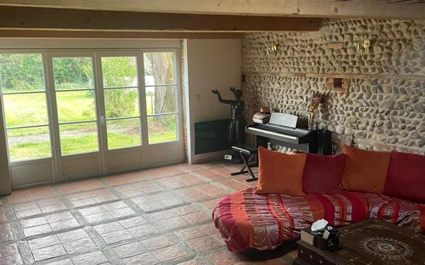 Maison à vendre    5 pièces •  Fenouillet