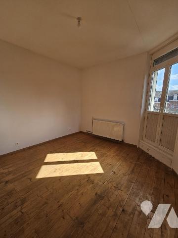 MAISON  COMPLETEMENT RENOVEE - LE CATEAU