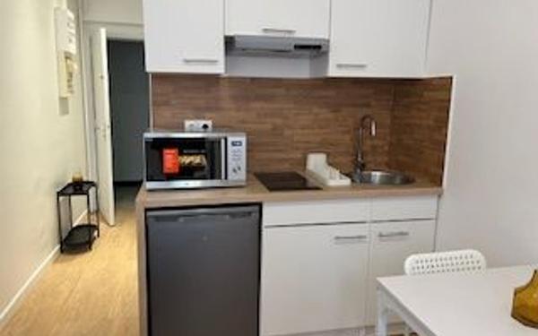 Appartement à louer    1 pièce • 15,22 m2 Versailles