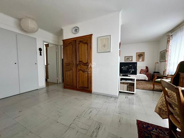 Appartement Houilles 4 pièce(s) 70m² €268 000 ** - Référence 6861