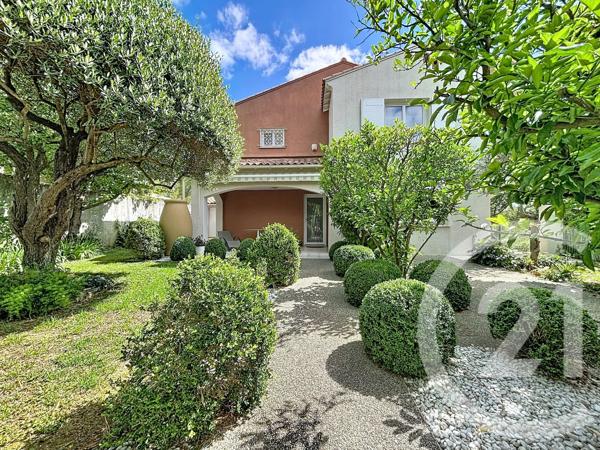 Maison à vendre  6 pièces - 189,55 m 2   CASTELNAU LE LEZ  - 34