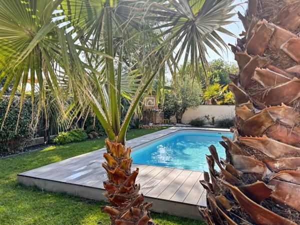 Coup coeur assuré Magnifique Maison Familiale avec Piscine