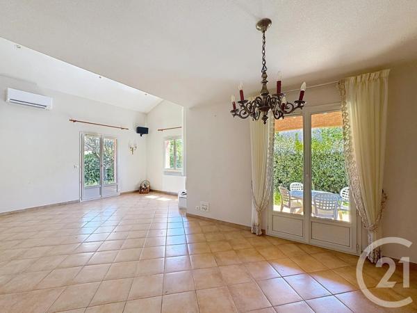 Maison à vendre  5 pièces - 128,56 m 2   CERET  - 66