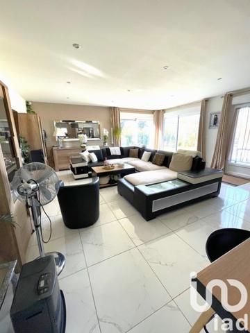 Maison 5 pièces de 110 m² à Flassans-sur-Issole (83340)