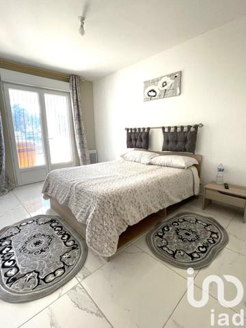 Maison 5 pièces de 110 m² à Flassans-sur-Issole (83340)