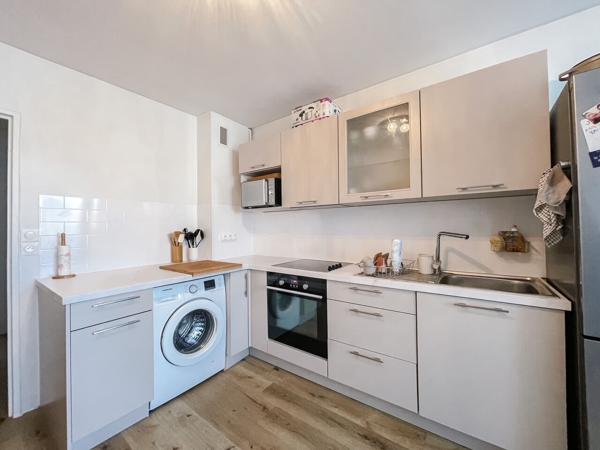 COLOMIERS A COTE METRO : GRAND T2 58m² + parking + cellier