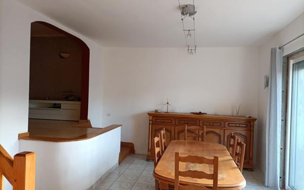 Maison à vendre    6 pièces •  Cheminon