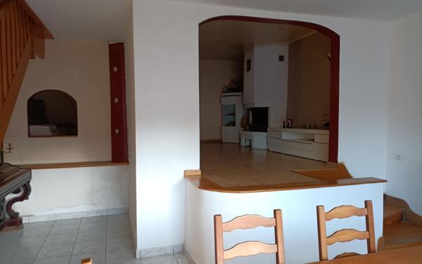 Maison à vendre    6 pièces •  Cheminon