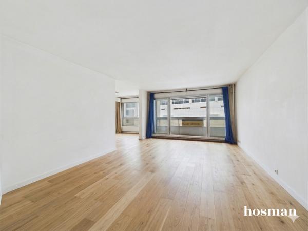 Appartement 5 pièces de 114 m² - 3/4 chambres - Deux balcons - DPE D - Rue Balard, Paris 15ème