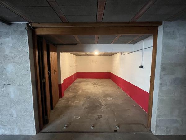 Parking à vendre |                                       Royan |                                        |     17 m²